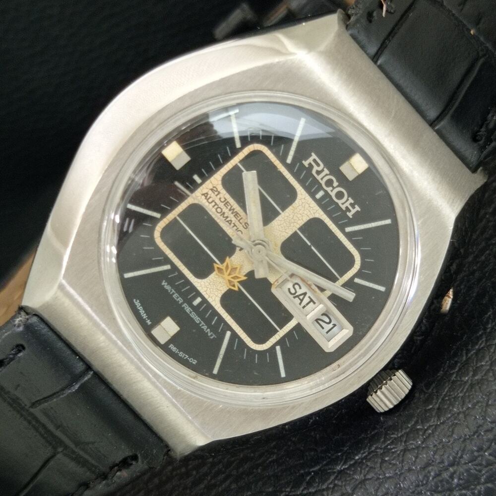 Vintage 1973 Ricoh Automatic Mens Silver Watch W/daydate & Black accents